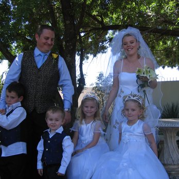 Ronel's Custom Sewing - Sewing & Alterations Near Me - Kennewick, Washington