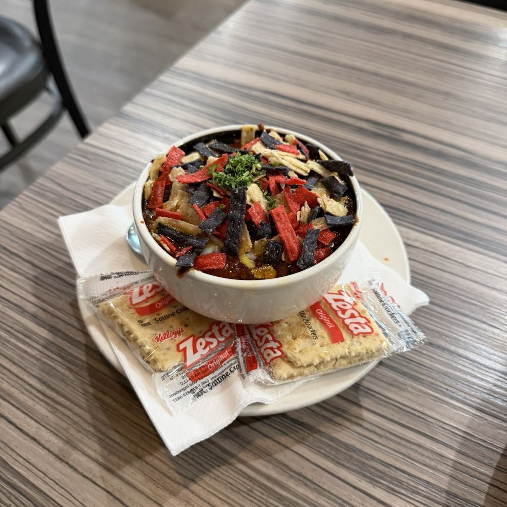 Elm Street Diner - Cup of Chili - Diners Near Me - Stamford, Connecticut