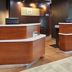 Courtyard by Marriott Newport News Yorktown - Front Desk