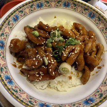 Umami Revolving Sushi - The teriyaki chicken had good flavor, but too chewy and gave me chicken feet vibes. - Japanese Near Me - El Paso, Texas