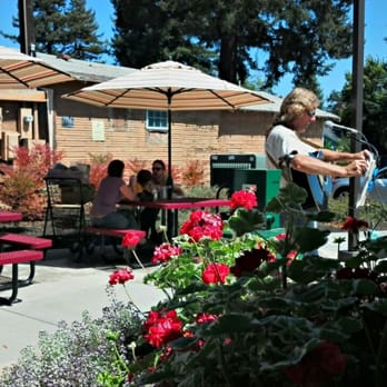 Mariposa Market - Picnic tables and sometimes live music out front - Grocery Near Me - Willits, California