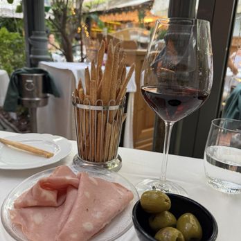 Numa Pompilio - Italian Near Me - Madrid, M Numa Pompilio - Italian Near Me - Madrid, M