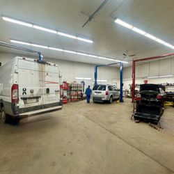 Kelowna Auto Care - Our Shop