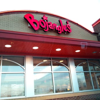 Bojangles - e front of the restaurant - Fast Food Near Me - Jacksonville, North Carolina