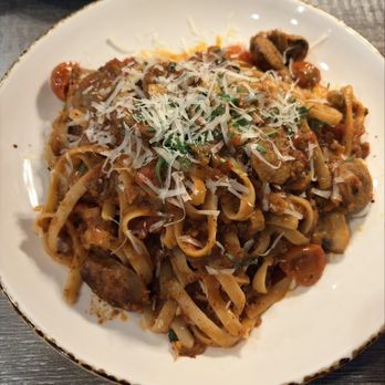 Mamma Mia - Fettuccine|Lunch - Italian Near Me - Riverside, California Mamma Mia - Fettuccine|Lunch - Italian Near Me - Riverside, California