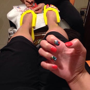 Luxury Nails & Spa - Relaxing and rejuvenation - Nail Salons Near Me - Herndon, Virginia
