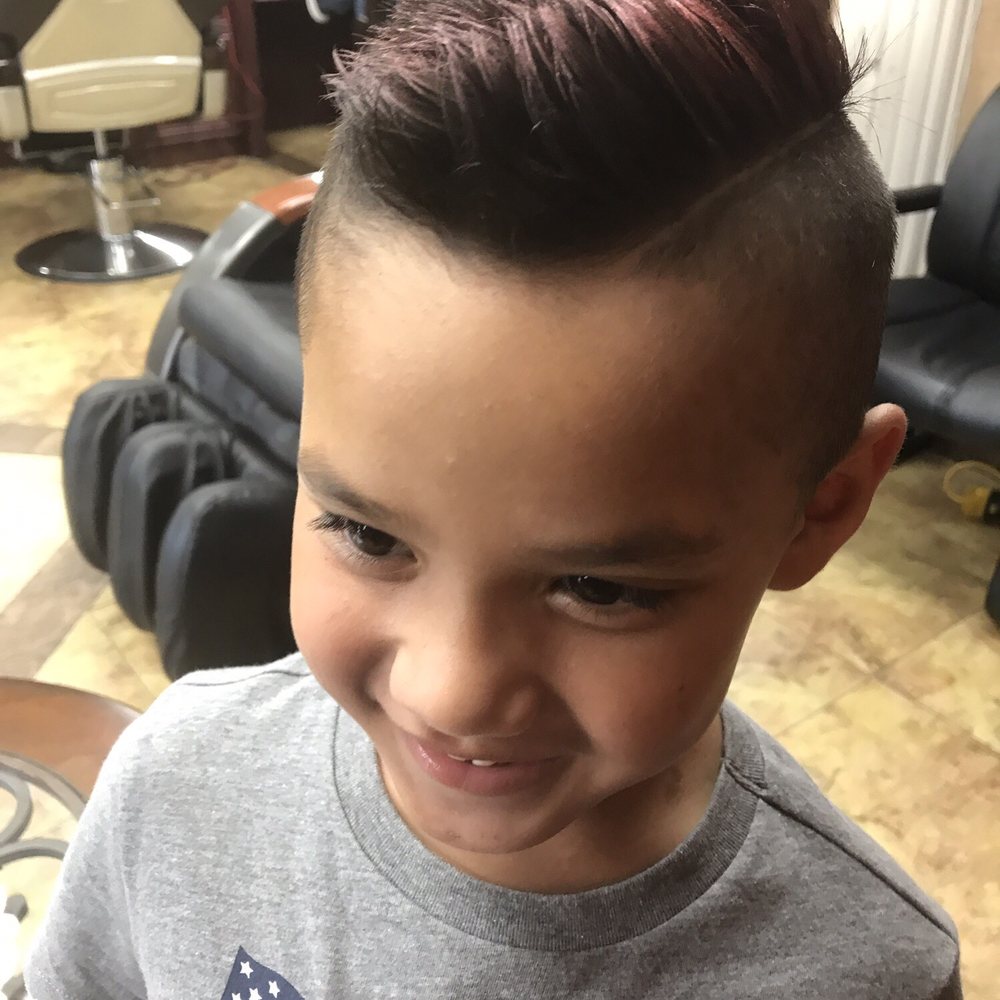 King's Cut - Side view with the color spray. It's called the Johnny B cut lol with a line. - Barbers Near Me - El Cajon, California King's Cut - Side view with the color spray. It's called the Johnny B cut lol with a line. - Barbers Near Me - El Cajon, California