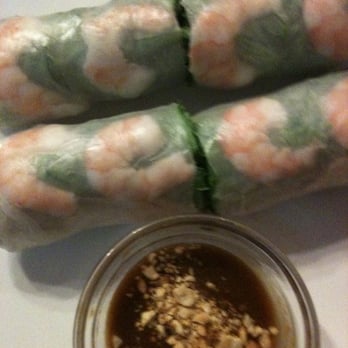 Pho King - Goi cuon with peanut hoisin dipping sauce - Vietnamese Near Me - San Diego, California