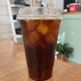 Quin Brew Coffee - Black Iced Brew - Coffee & Tea Near Me - Watertown, Connecticut