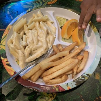 Rainforest Cafe - Kids Pasta with Alfredo (choice or marinara, butter, or Alfredo) - American Near Me - Galveston, Texas