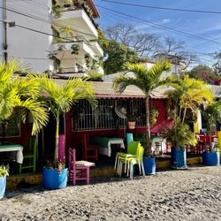 Jorge's Hideaway Shrimp Shack - Outside view
