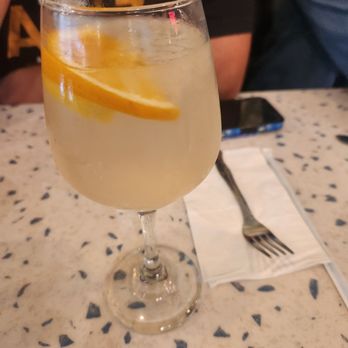 Popping Yolk Cafe - Lychee mimosa - Breakfast & Brunch Near Me - Alhambra, California