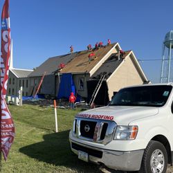 Delgado's Roofing
