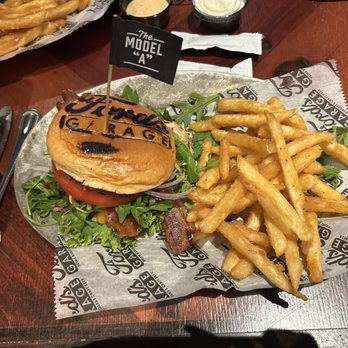 Ford's Garage Gainesville - Burgers Near Me - Gainesville, Florida