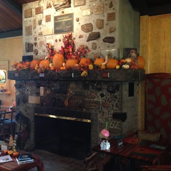 Kilauea Lodge - Fireplace in restaurant - Hotels Near Me - Volcano, Hawaii Kilauea Lodge - Fireplace in restaurant - Hotels Near Me - Volcano, Hawaii