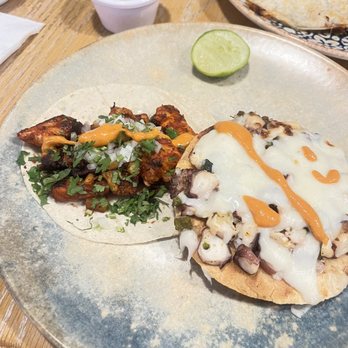 La Marea - Tacos. El pastor and octopus - Seafood Near Me - San José del Cabo, BCS