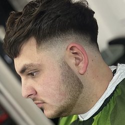 Breds Barbershop - Haircut by Devion Andre book your appointments go to our website www.bredsbarbershop.com