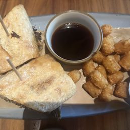 Pot roast sandwich with tots Pot roast sandwich with tots