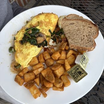 Toast! All Day West Ashley - Roasted Veggie Omelet - American Near Me - Charleston, South Carolina Toast! All Day West Ashley - Roasted Veggie Omelet - American Near Me - Charleston, South Carolina