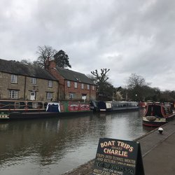 Stoke Bruerne Canal Museum - Where u can take a ride on a barge outside the museum