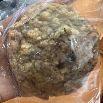 SweetArt - Oatmeal raisin cookie - Bakeries Near Me - Saint Louis, Missouri SweetArt - Oatmeal raisin cookie - Bakeries Near Me - Saint Louis, Missouri