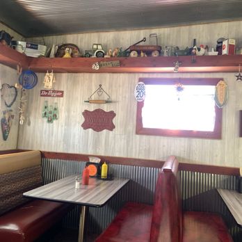 Wagon Wheel Express Catering - Clean seating - New American Near Me - Marion, Kansas