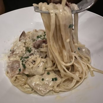 Coletta - Chick'n Linguini Alfredo - Vegan Near Me - New York, New York