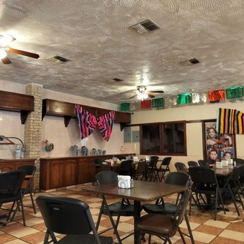 El Taco Place - Dining area. - Restaurants Near Me - Edinburg, Texas El Taco Place - Dining area. - Restaurants Near Me - Edinburg, Texas