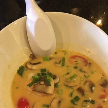 Pad Thai Restaurant - Tom Yum Goong - Thai Near Me - Calgary, Alberta