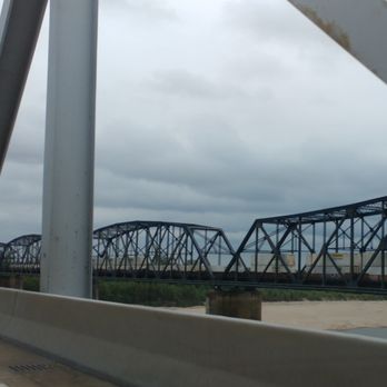 Mississippi River Bridge - On the the Mississippi River Bridge in Vicksburg, MS - Landmarks & Historical Buildings Near Me - Vicksburg, Mississippi Mississippi River Bridge - On the the Mississippi River Bridge in Vicksburg, MS - Landmarks & Historical Buildings Near Me - Vicksburg, Mississippi
