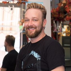 Uptown Hair Design - Woody Lee owner and stylist.