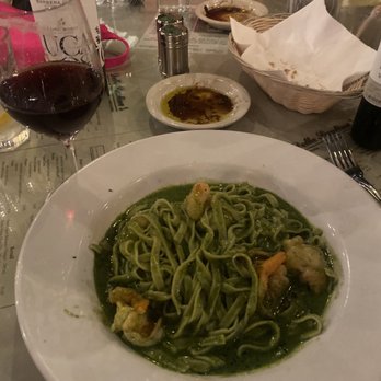 Della Santina's - Pesto linguine with prawns. The same color as Benedicto's vomit service - Italian Near Me - Sonoma, California Della Santina's - Pesto linguine with prawns. The same color as Benedicto's vomit service - Italian Near Me - Sonoma, California