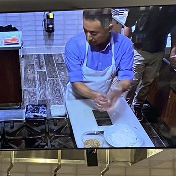 Gelson's Santa Barbara - Chef Keizo demonstrates - Grocery Near Me - Santa Barbara, California