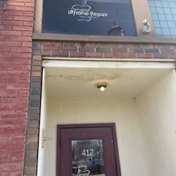 Springfield iPhone Repair - Outside