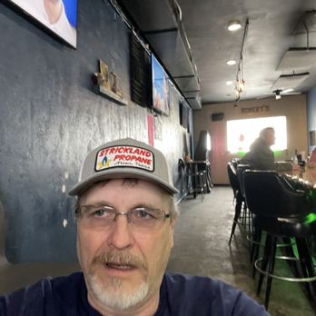 Bobby's Lounge - This is what "Bobby's" looks like now.   It looks like it was built in a garage. - Lounges Near Me - Pittsburgh, Pennsylvania