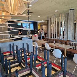 McDonald's - Restaurant inside