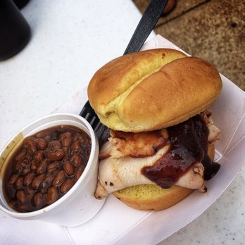 Pappy's Rollin' Smoke - chicken sandwich and beans - Barbeque Near Me - St. Louis, Missouri Pappy's Rollin' Smoke - chicken sandwich and beans - Barbeque Near Me - St. Louis, Missouri