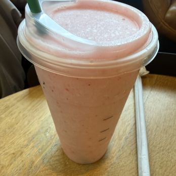Starbucks - Strawberry blend thing - Coffee & Tea Near Me - Oak Park, California Starbucks - Strawberry blend thing - Coffee & Tea Near Me - Oak Park, California