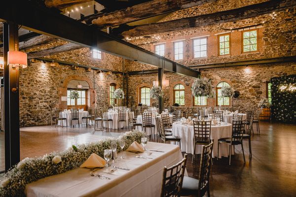 Brotherhood, America's Oldest Winery by null