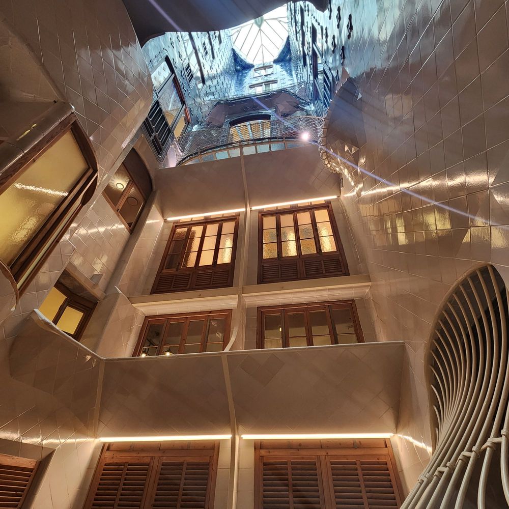 Casa Batlló - Landmarks & Historical Buildings Near Me - Barcelona, B Casa Batlló - Landmarks & Historical Buildings Near Me - Barcelona, B