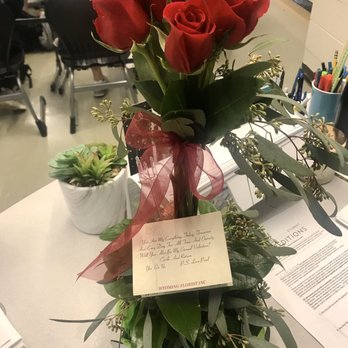 Wyoming Florist - Rose floral arrangement - Florists Near Me - Cincinnati, Ohio