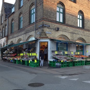 Corner Minimarked - Convenience Stores Near Me - København Ø, 84