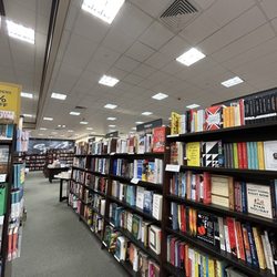 Barnes & Noble