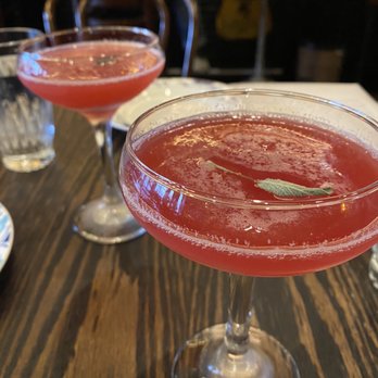 The Vesper - Crimson kiss - Cocktail Bars Near Me - Campbell, California