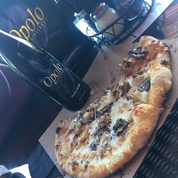 Opolo Vineyards - One of the pizza selections they have. This is the chicken, mushroom with caramelized onions - Wineries Near Me - Paso Robles, California Opolo Vineyards - One of the pizza selections they have. This is the chicken, mushroom with caramelized onions - Wineries Near Me - Paso Robles, California
