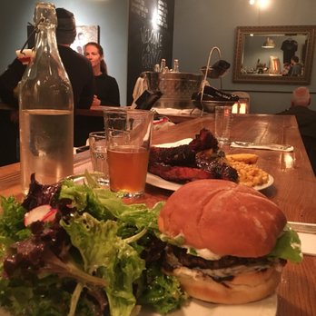 Gravy - Absolutely lovely! Yummy fire toasted burger and tender ribs! Light salad and perfect Mac n cheese. - New American Near Me - Vashon, Washington