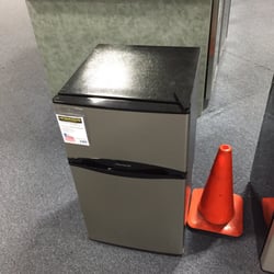 Howard's Appliances & Mattresses - The fridge didn't come with the cone :(
