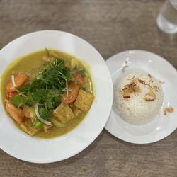 Fu Belly - Vietnamese Curry with Fried Tofu