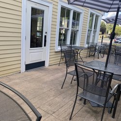 Daily Harvest Cafe - Patio
