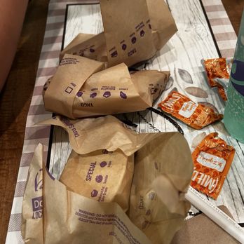 Taco Bell - 3 crunchy tacos - Fast Food Near Me - Fresno, California Taco Bell - 3 crunchy tacos - Fast Food Near Me - Fresno, California